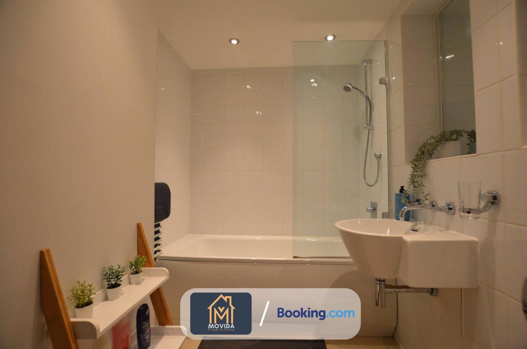 Lgi Stunning 1 Bedroom Apartment By Movida Property Group Short Lets & Serviced Accommodation Leeds  Bagian luar foto